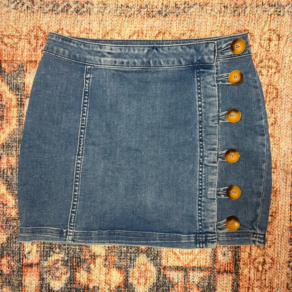 Free People Little Daisies Denim Mini Skirt size 2 - Picture 7 of 11